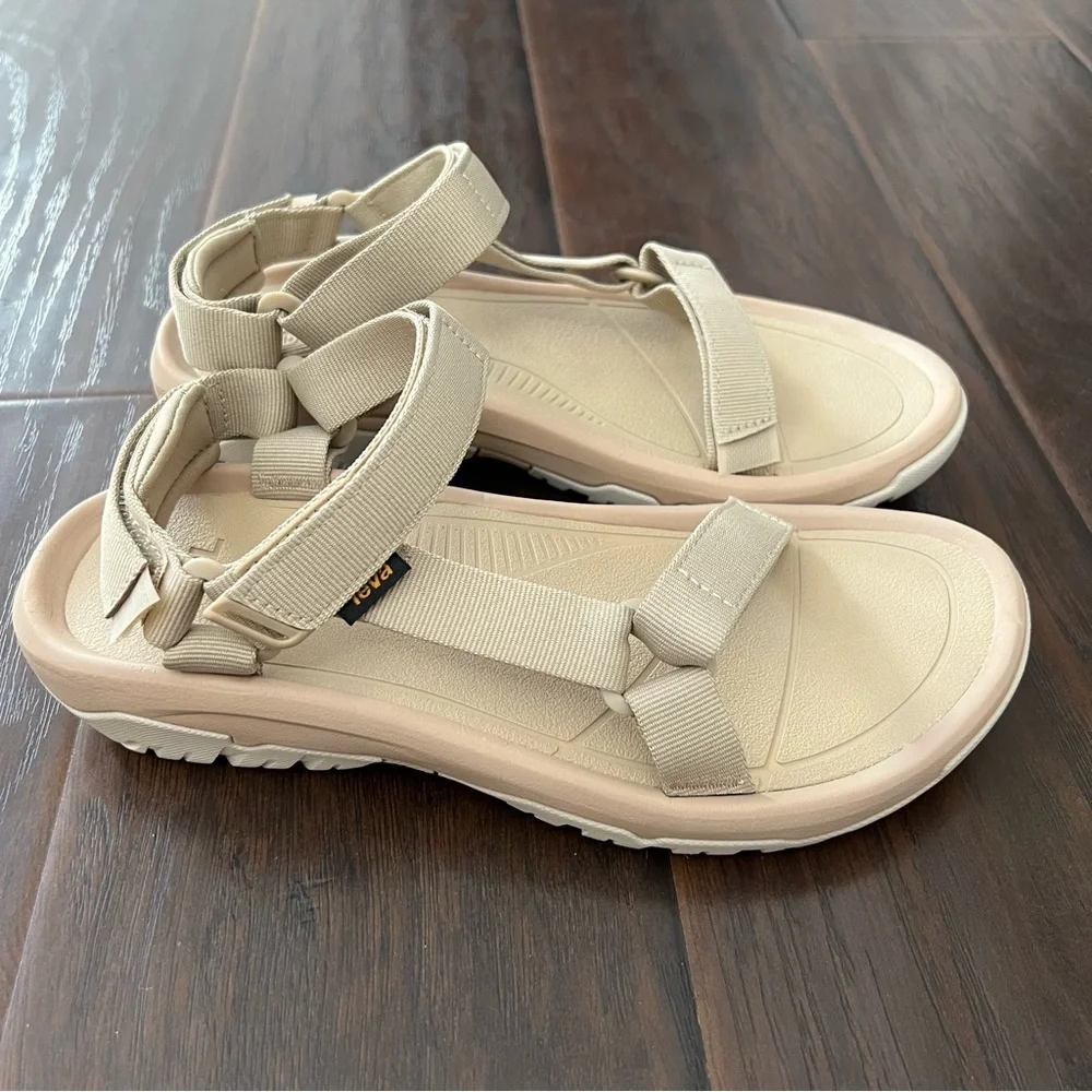 New Teva WOMEN W HURRICANE XLT2  sesame SSME walking hiking sandals size pick - Picture 3 of 7